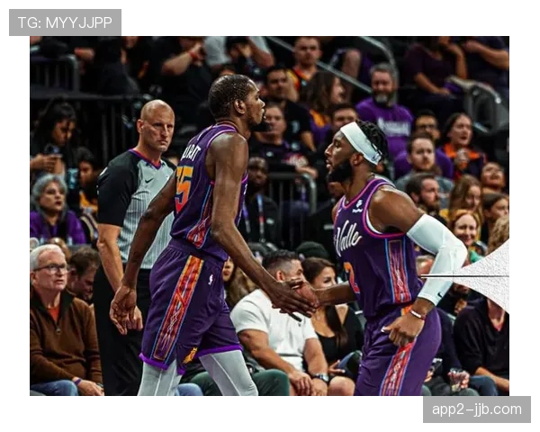 太阳114-103双杀快船，布克21+10+9准三双送对手四连败