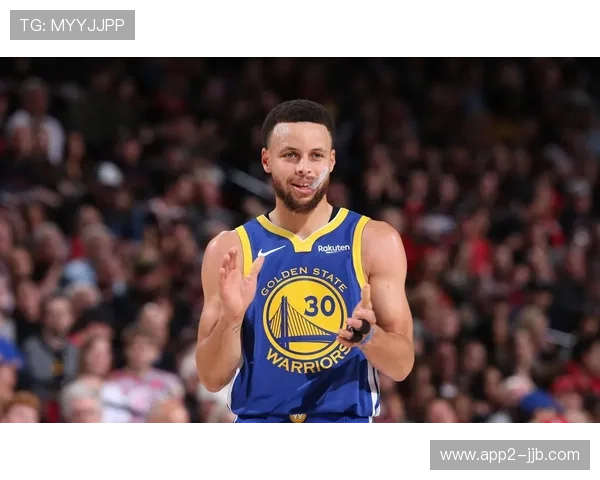 库里27分导演逆转，勇士120-107力克篮网