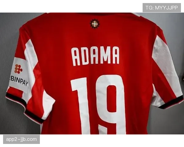 圣西罗万人欢呼，特奥破纪录进球点燃米兰争冠希望